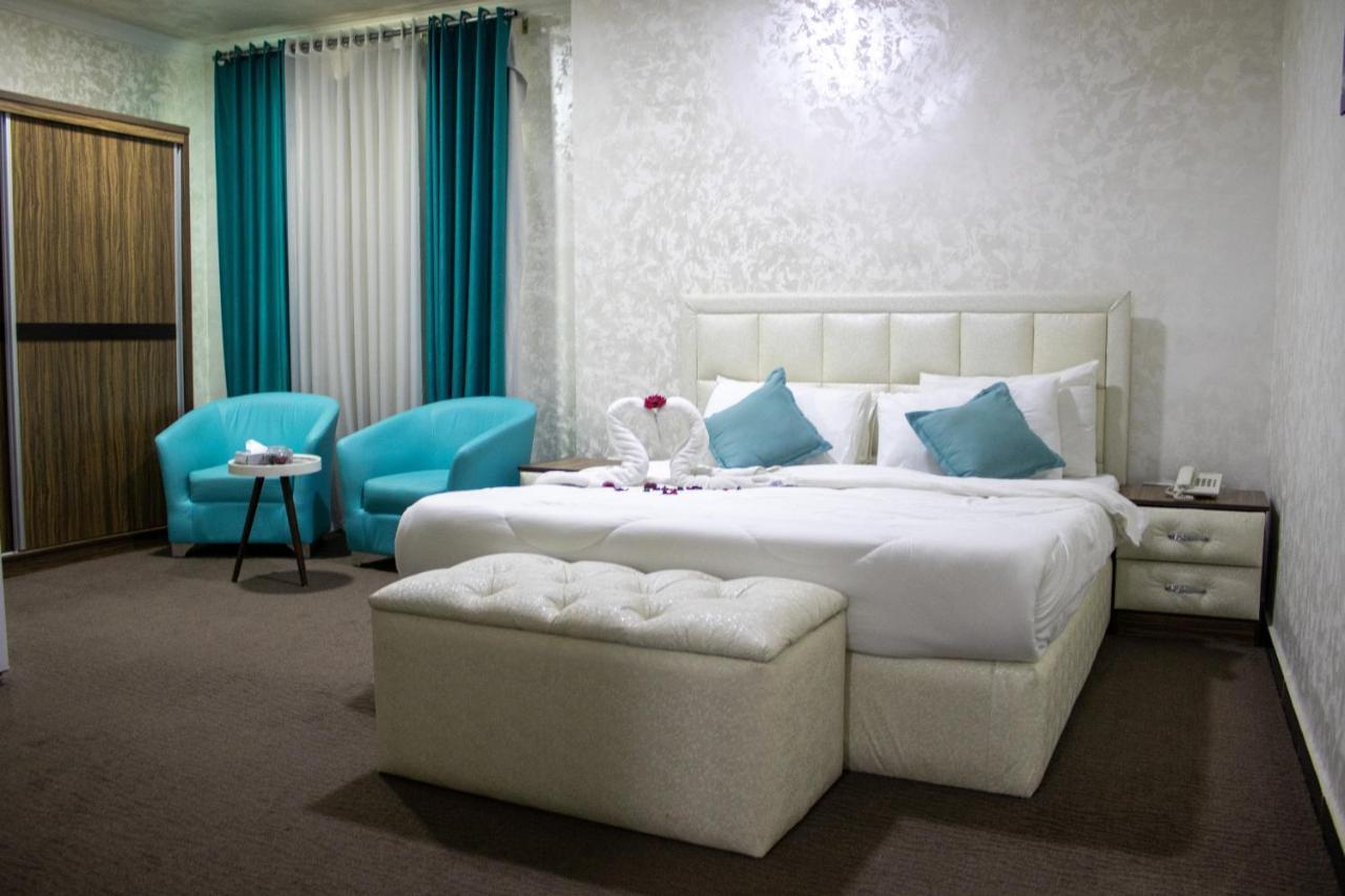 The Castle Hotel Amman Buitenkant foto